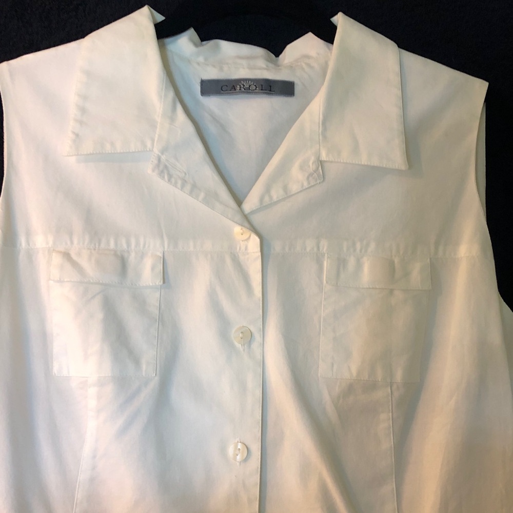 Classic White Sleeveless Button-Down Shirt - Picture 3 of 6